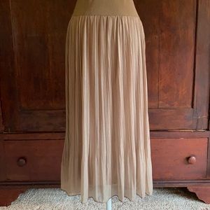 Shimmery long skirt